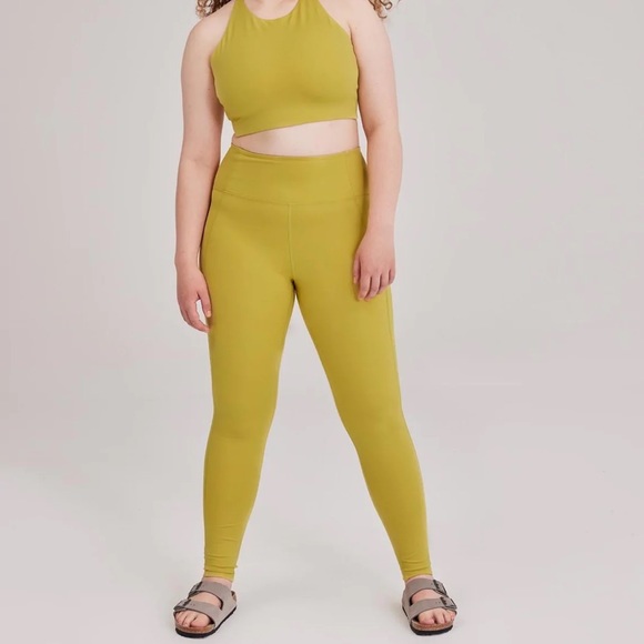 Girlfriend Collective Compressive High-rise Legging in color Pear Size L - Picture 1 of 5